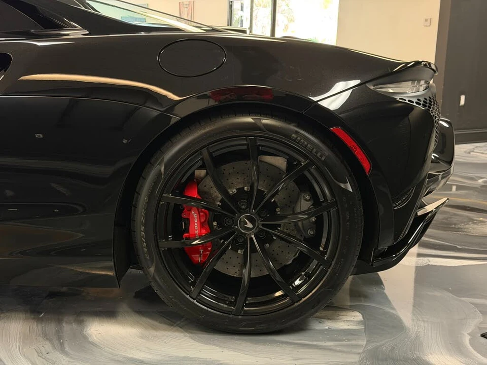 2026 McLaren Artura - Image 6 of 18