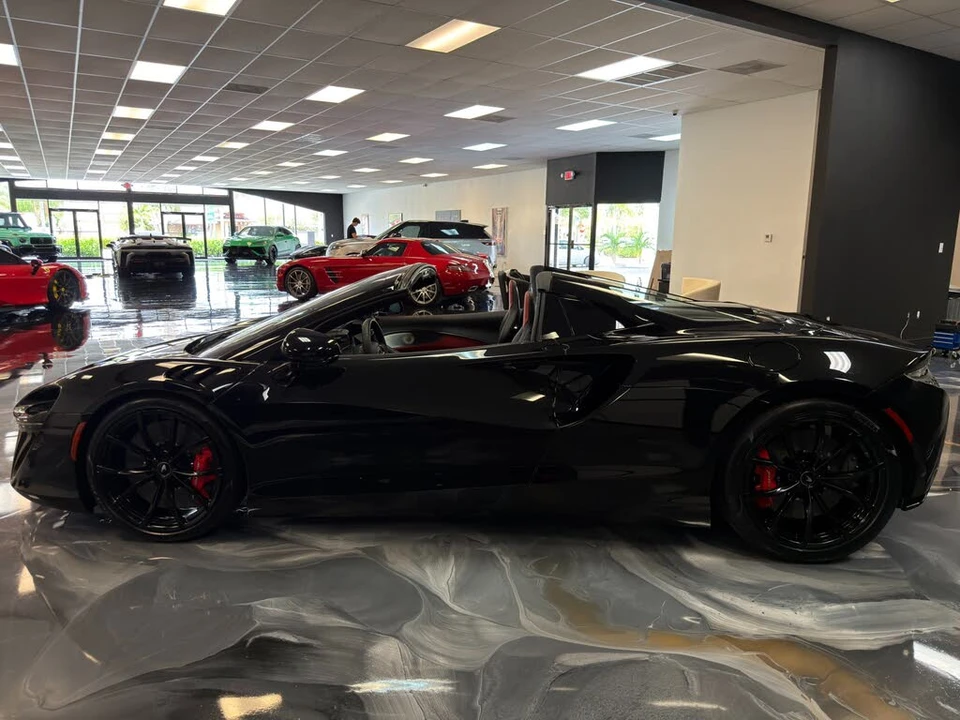 2026 McLaren Artura - Image 7 of 18