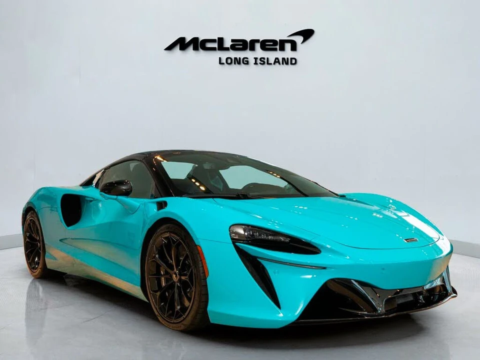 2026 McLaren Artura - Image 3 of 31