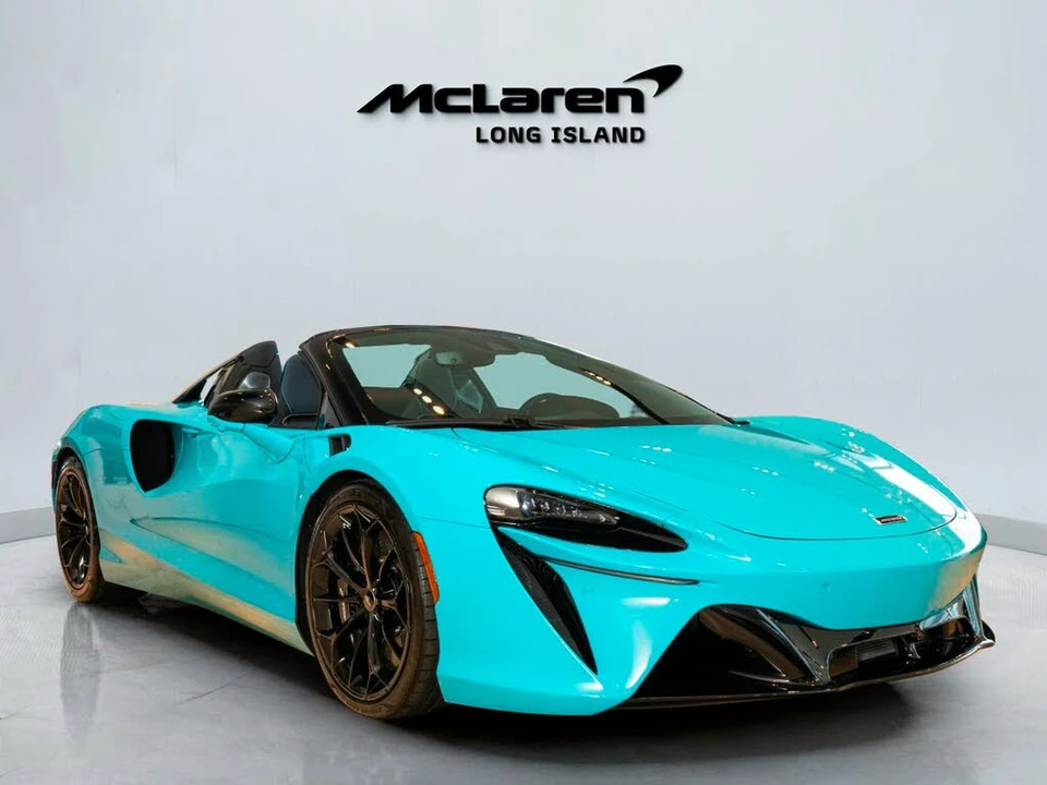 2026 McLaren Artura - Image 4 of 31