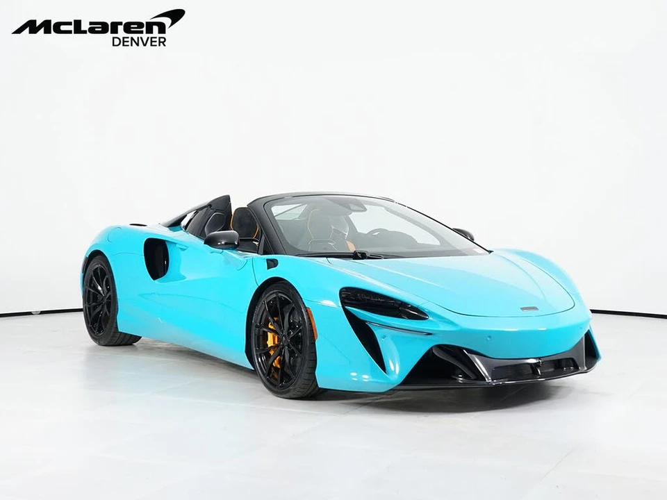 2026 McLaren Artura - Image 10 of 29