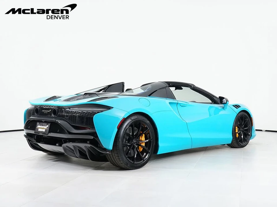 2026 McLaren Artura - Image 8 of 29