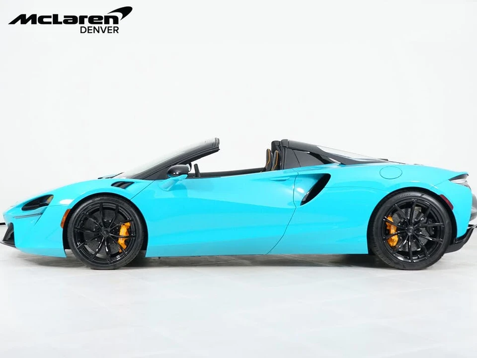 2026 McLaren Artura - Image 2 of 29