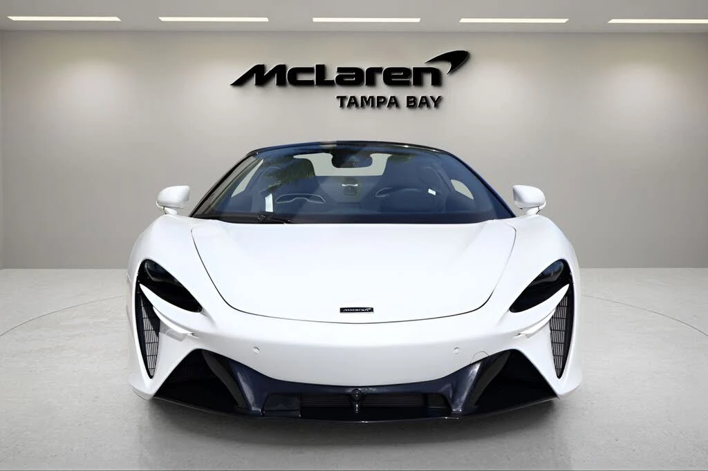 2026 McLaren Artura - Image 8 of 22