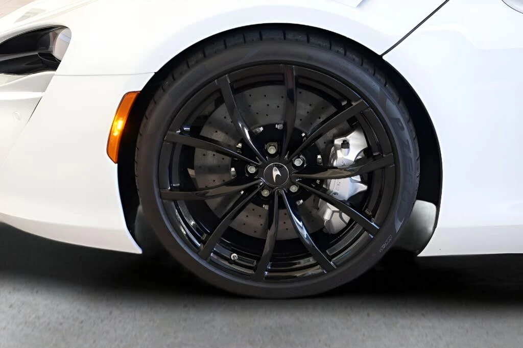 2026 McLaren Artura - Image 22 of 22