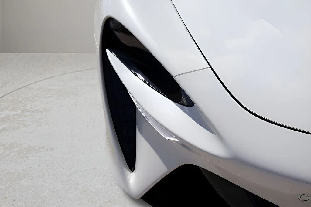 2026 McLaren Artura - Image 21 of 22