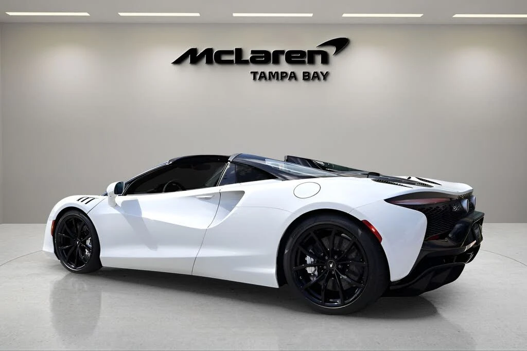 2026 McLaren Artura - Image 6 of 22
