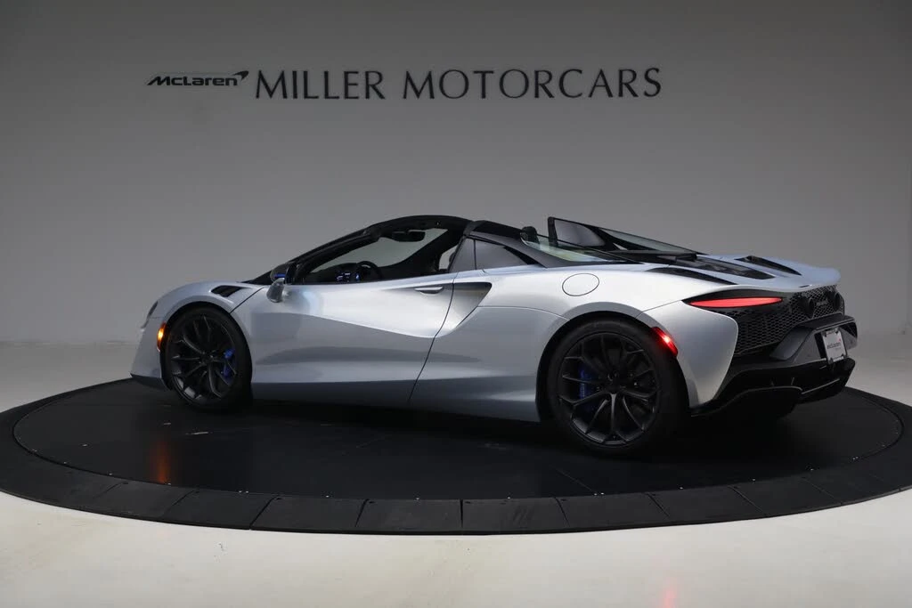 2026 McLaren Artura - Image 4 of 31