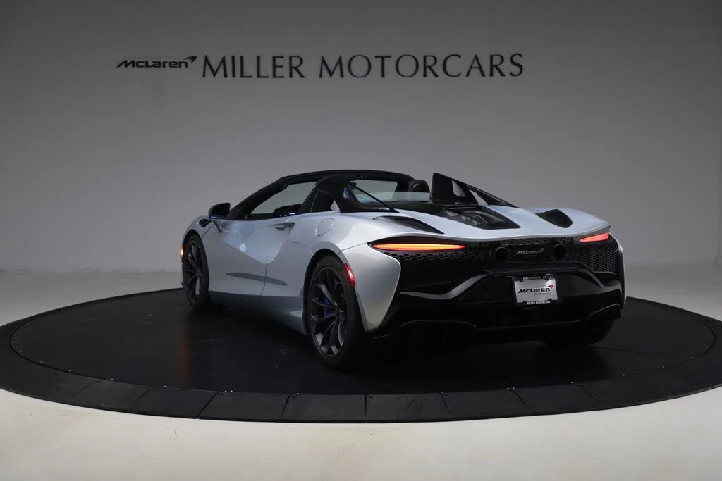 2026 McLaren Artura - Image 5 of 31