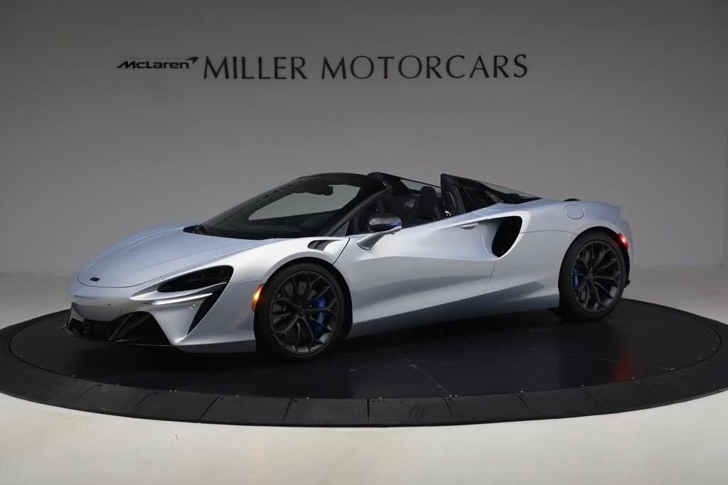 2026 McLaren Artura - Image 2 of 31