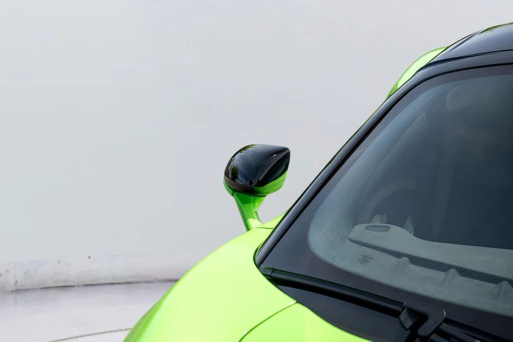2026 McLaren Artura - Image 22 of 31
