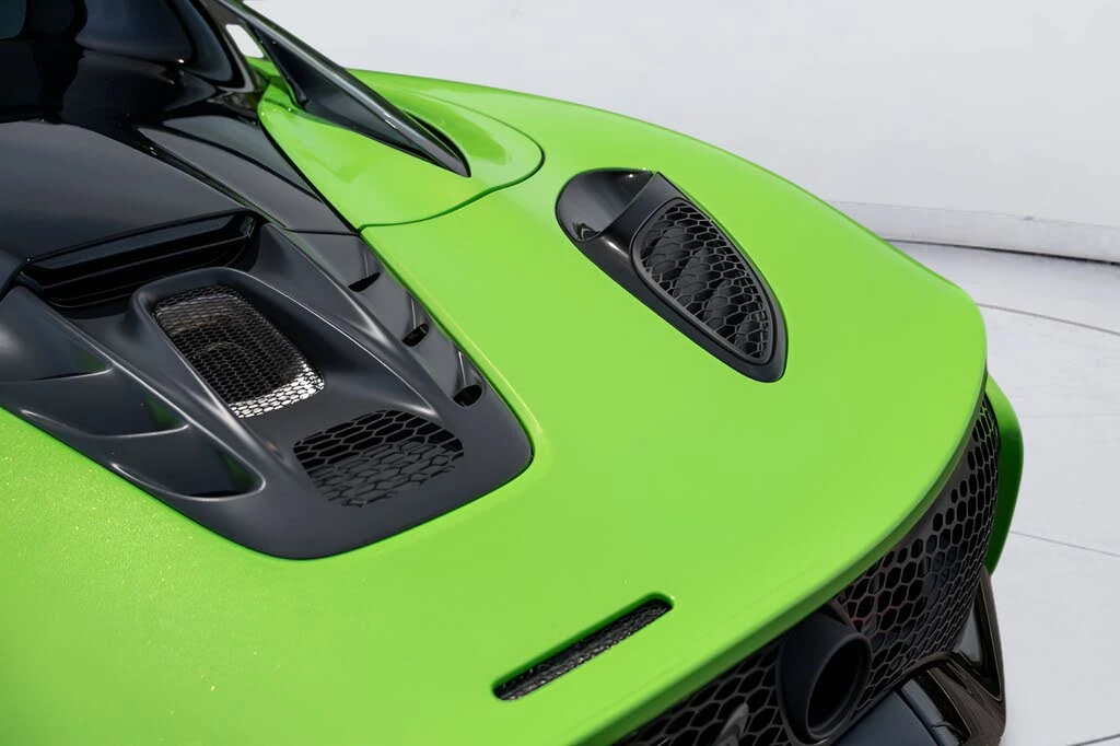 2026 McLaren Artura - Image 26 of 31