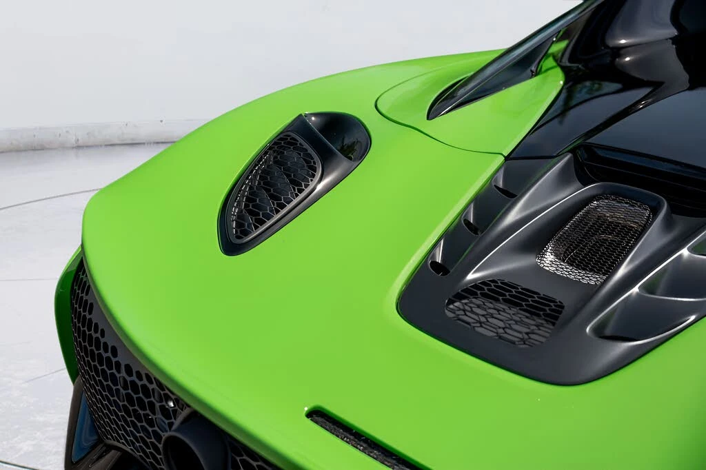 2026 McLaren Artura - Image 25 of 31