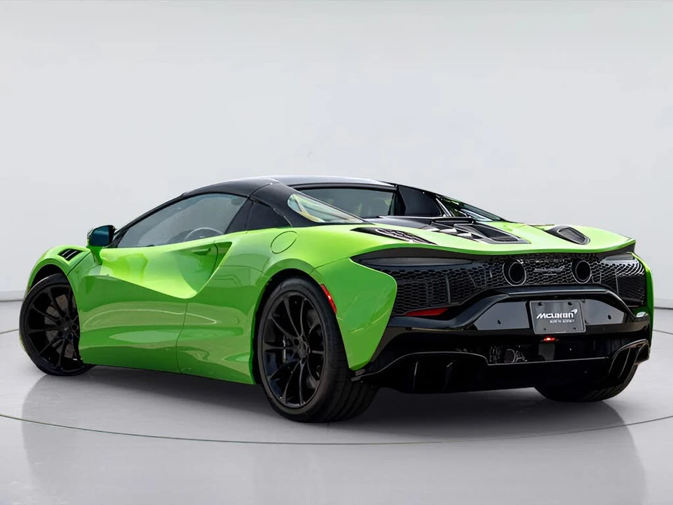 2026 McLaren Artura - Image 10 of 31