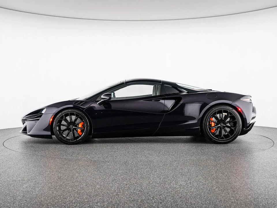 2026 McLaren Artura - Image 4 of 31