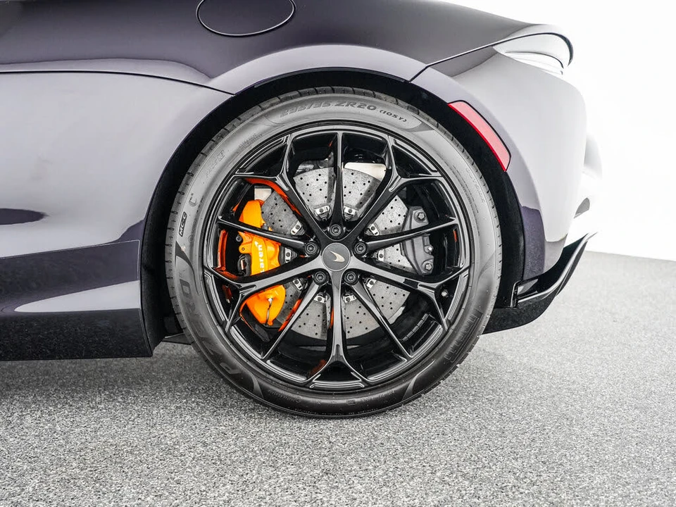 2026 McLaren Artura - Image 31 of 31