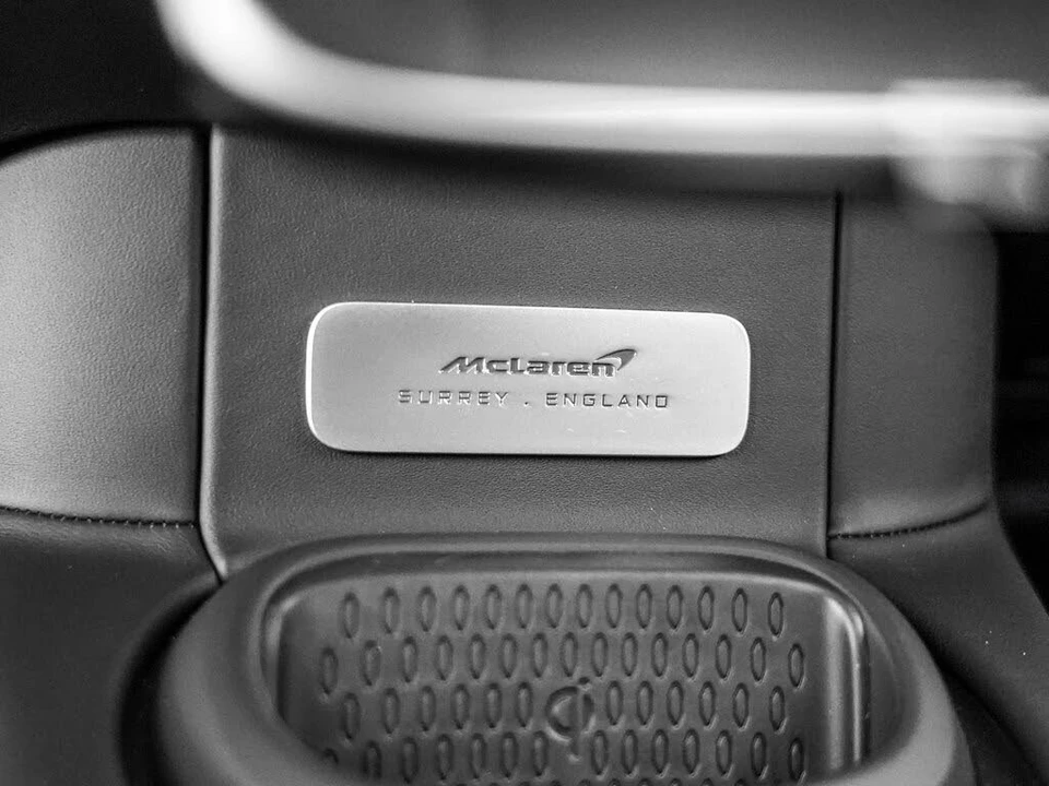 2026 McLaren Artura - Image 12 of 31