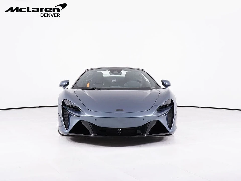2026 McLaren Artura - Image 11 of 29
