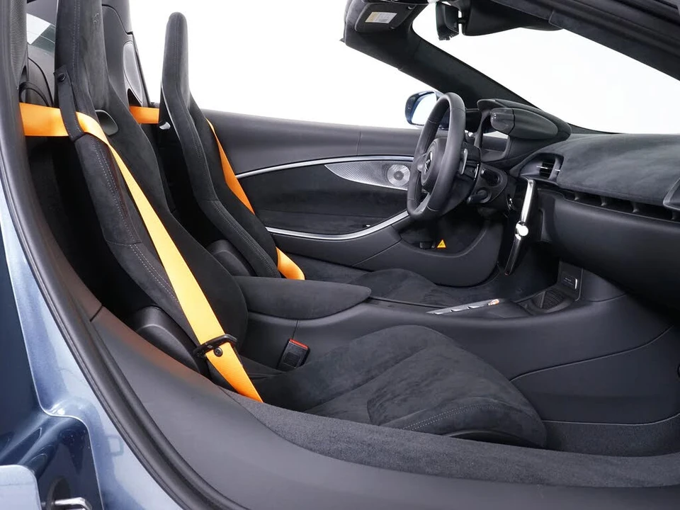 2026 McLaren Artura - Image 28 of 29