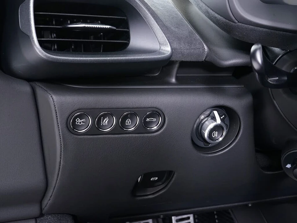 2026 McLaren Artura - Image 29 of 29