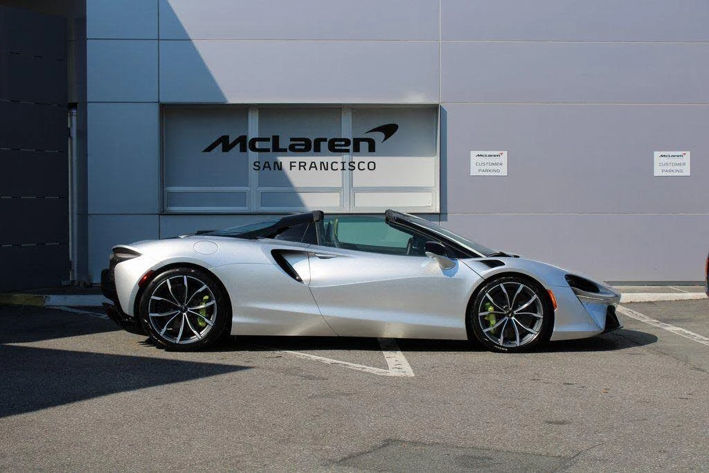 2026 McLaren Artura - Image 5 of 31