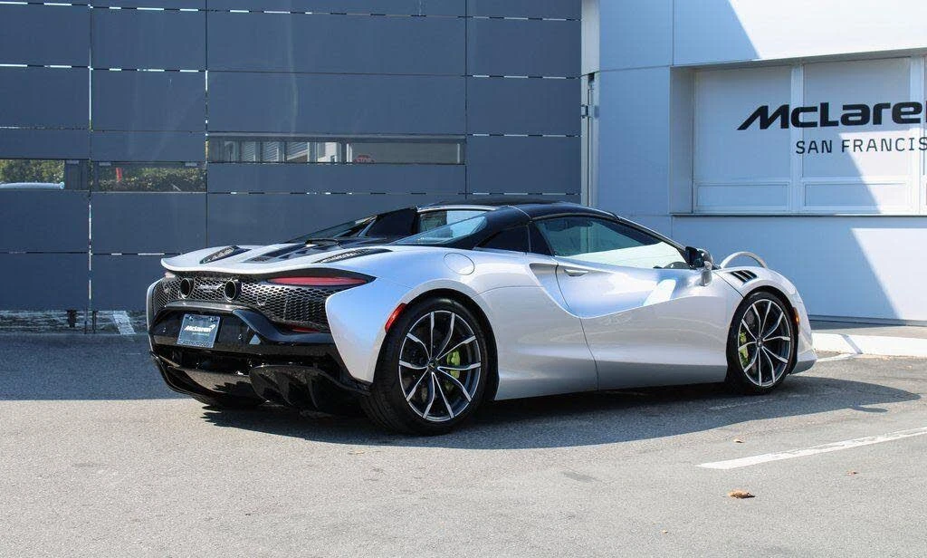 2026 McLaren Artura - Image 2 of 31