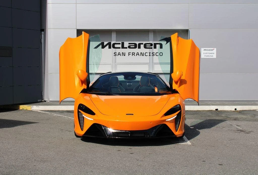 2026 McLaren Artura - Image 6 of 31
