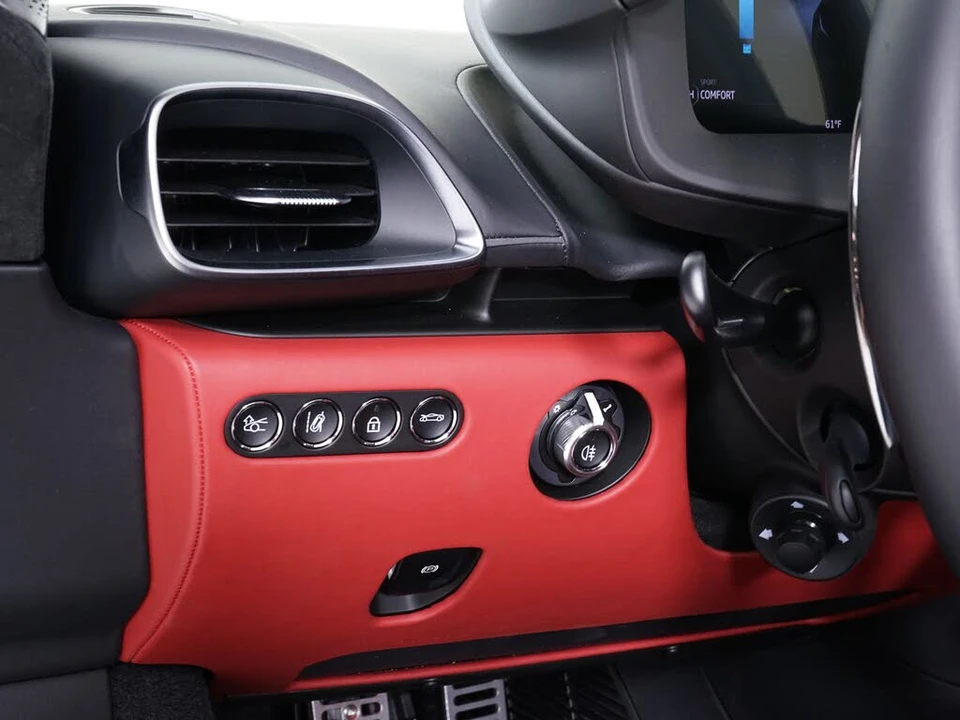 2026 McLaren Artura - Image 29 of 29