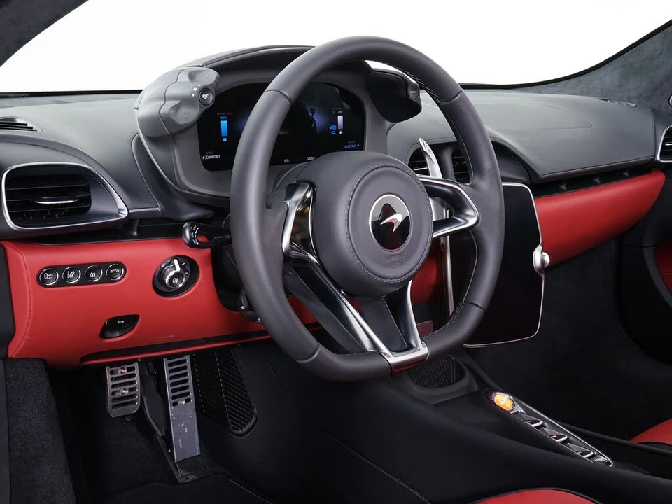 2026 McLaren Artura - Image 5 of 29
