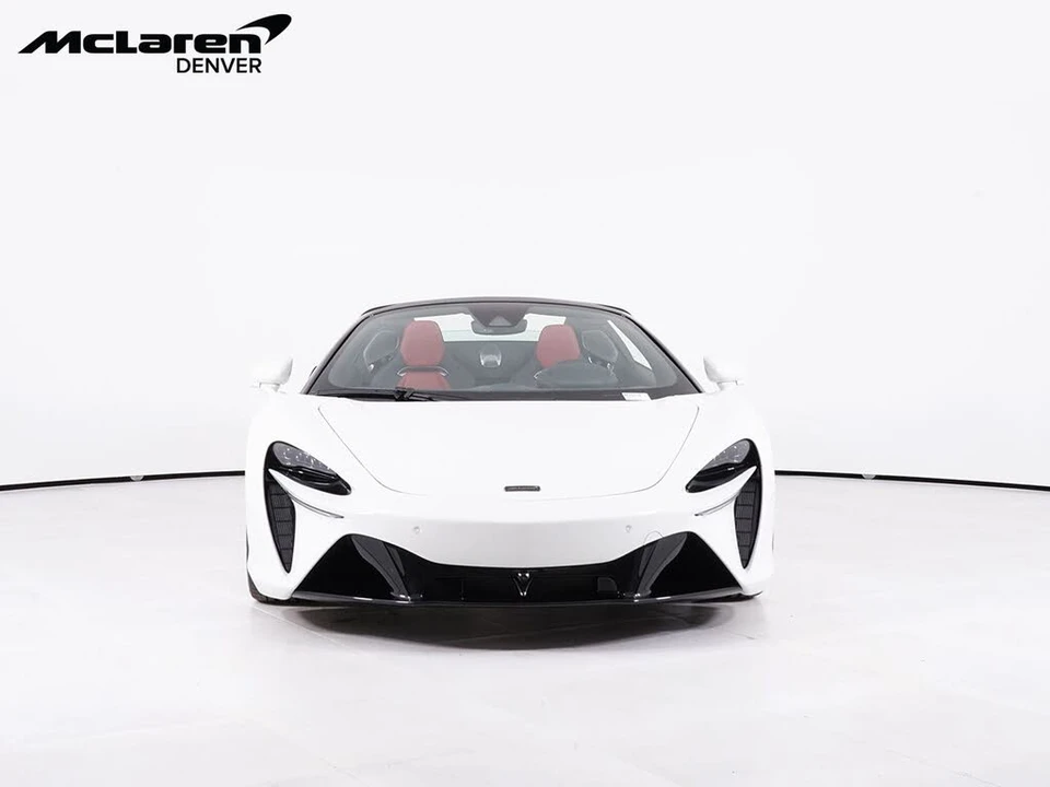 2026 McLaren Artura - Image 11 of 29