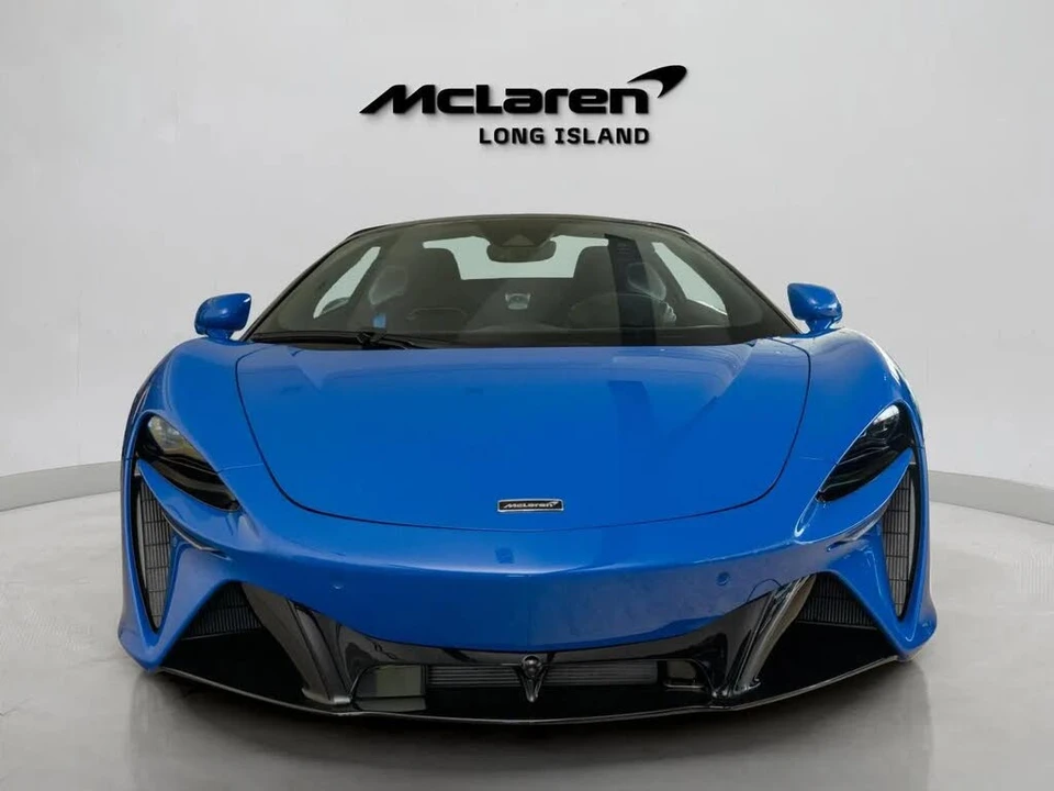 2026 McLaren Artura - Image 3 of 31