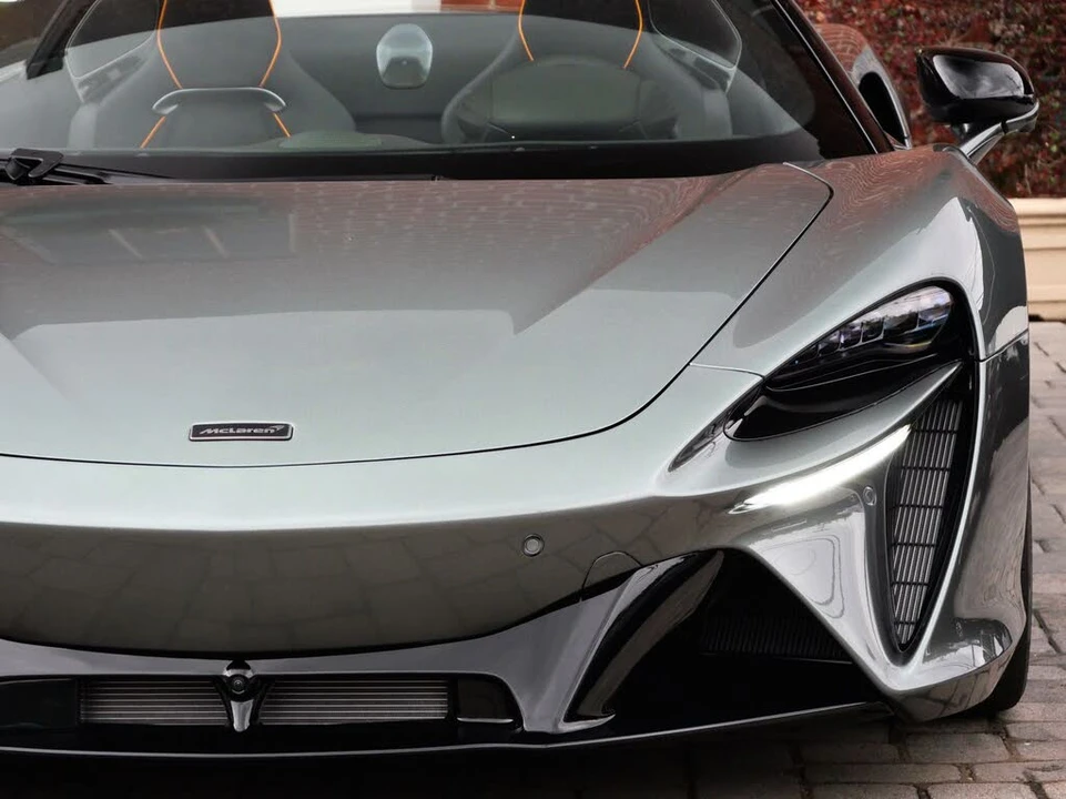 2026 McLaren Artura - Image 6 of 25