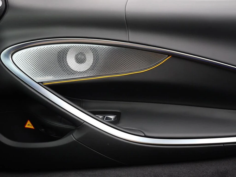 2026 McLaren Artura - Image 20 of 25