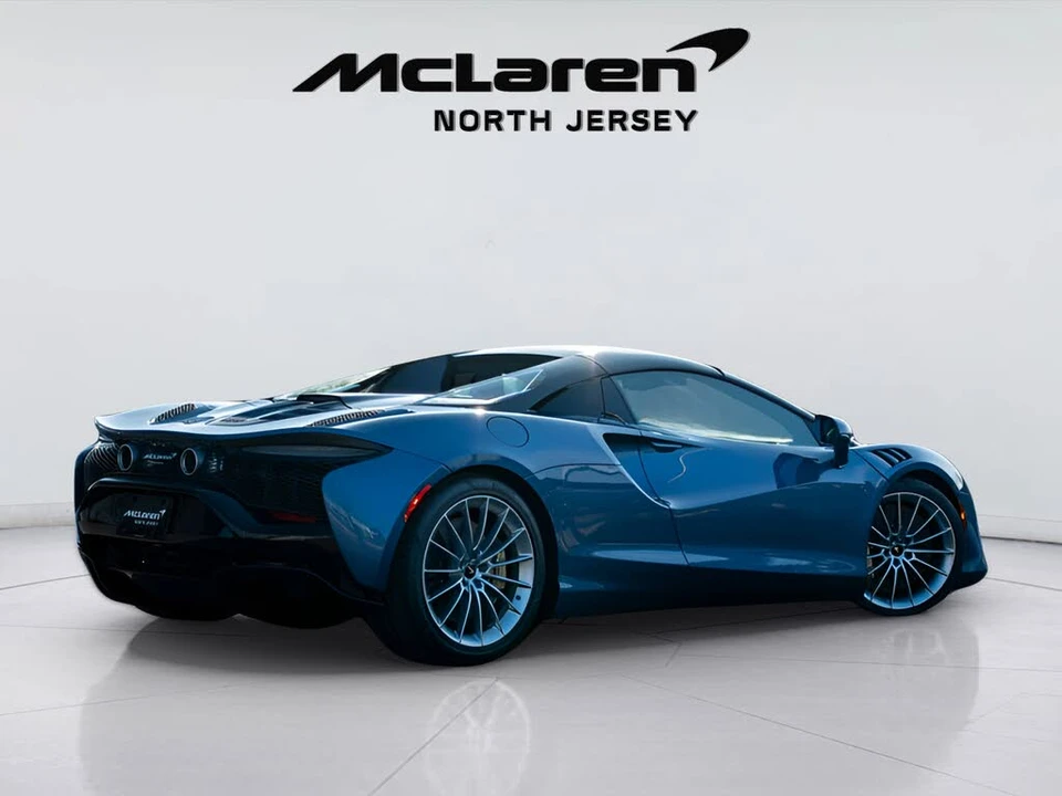 2026 McLaren Artura - Image 6 of 31
