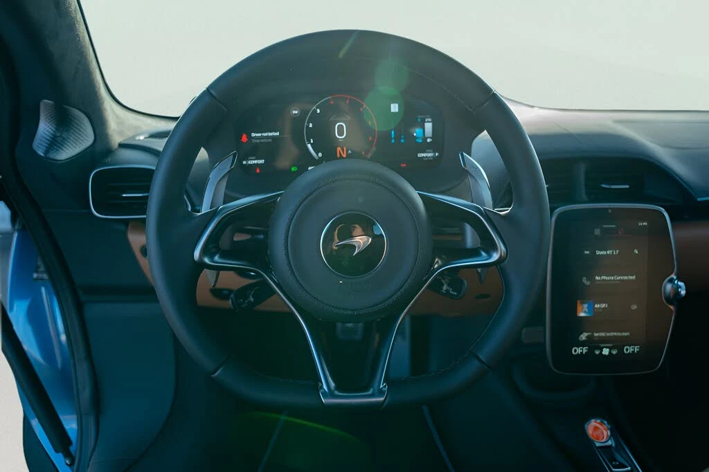 2026 McLaren Artura - Image 31 of 31