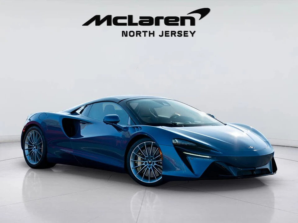 2026 McLaren Artura - Image 4 of 31