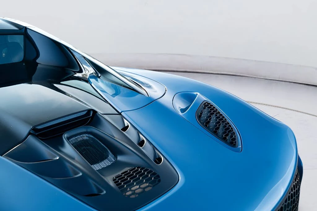 2026 McLaren Artura - Image 27 of 31