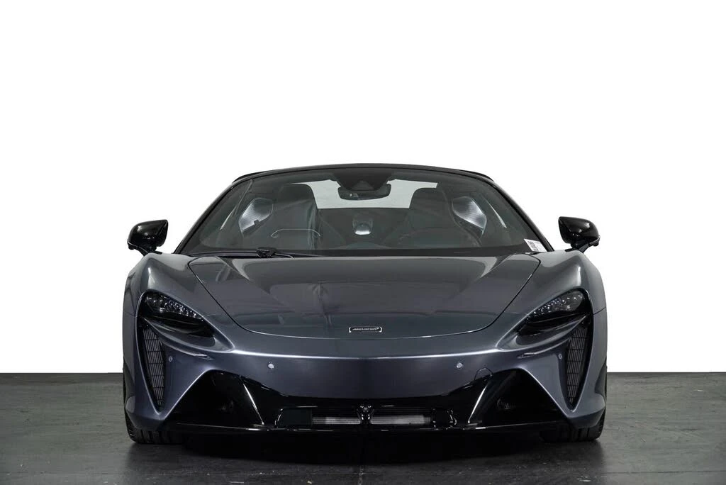 2026 McLaren Artura - Image 26 of 31
