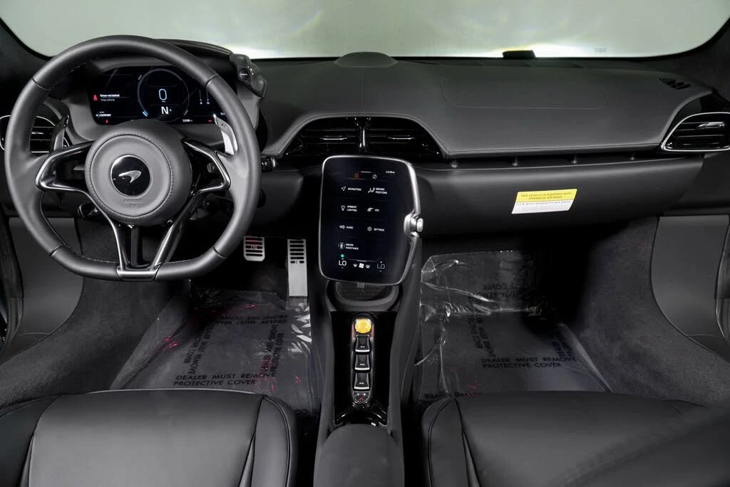 2026 McLaren Artura - Image 10 of 31