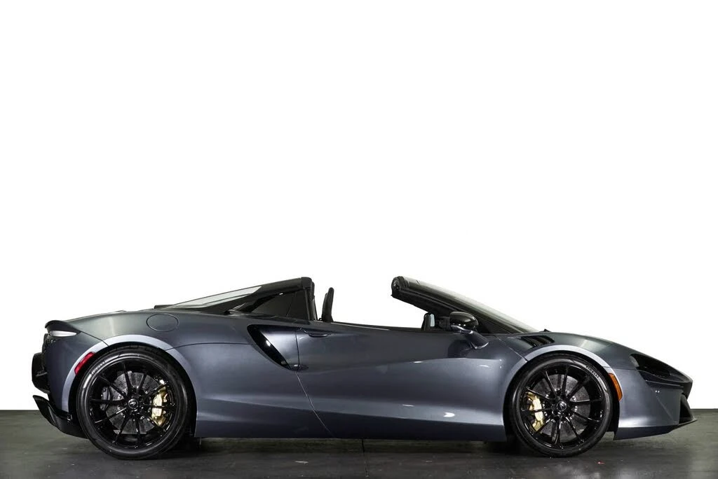 2026 McLaren Artura - Image 31 of 31
