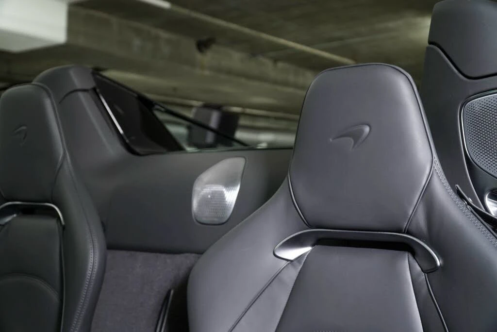 2026 McLaren Artura - Image 5 of 31