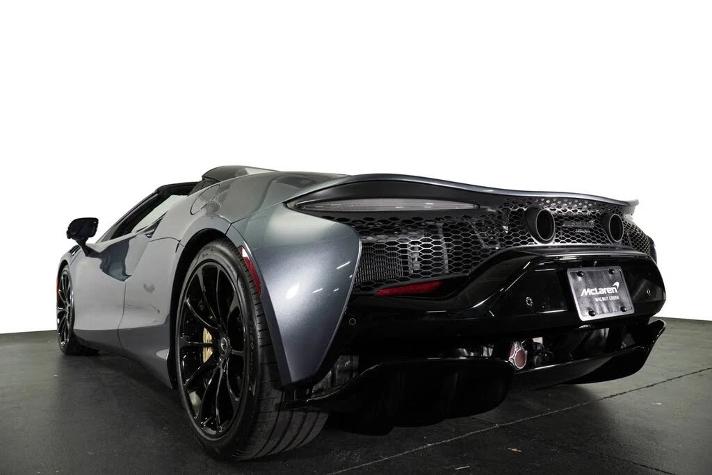 2026 McLaren Artura - Image 8 of 31