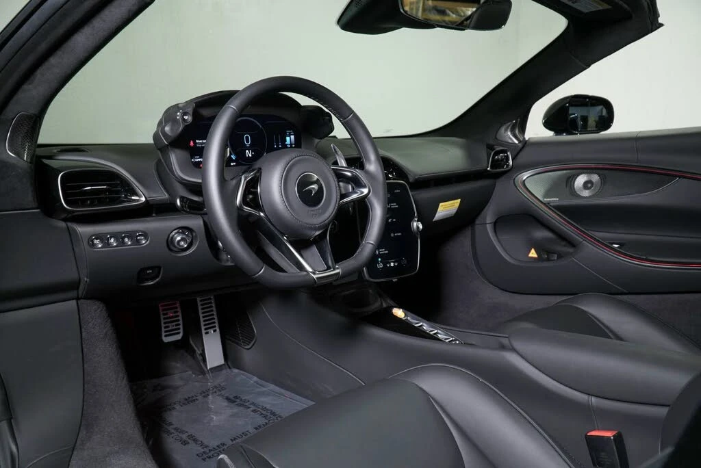 2026 McLaren Artura - Image 3 of 31