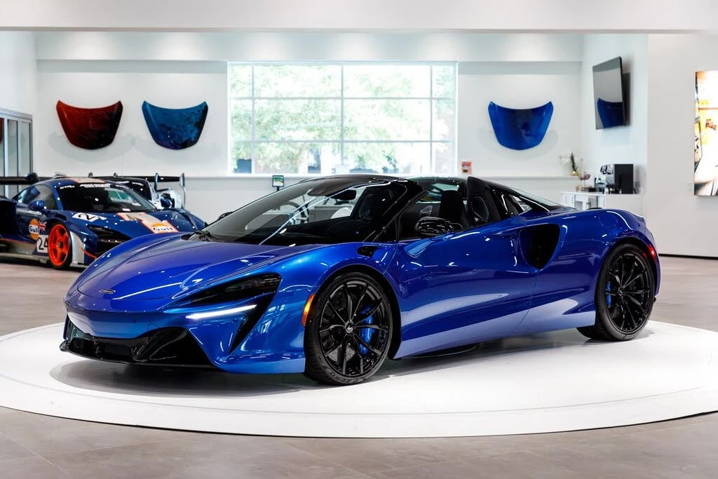 2026 McLaren Artura - Image 6 of 31