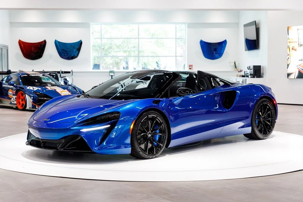 2026 McLaren Artura - Image 4 of 31