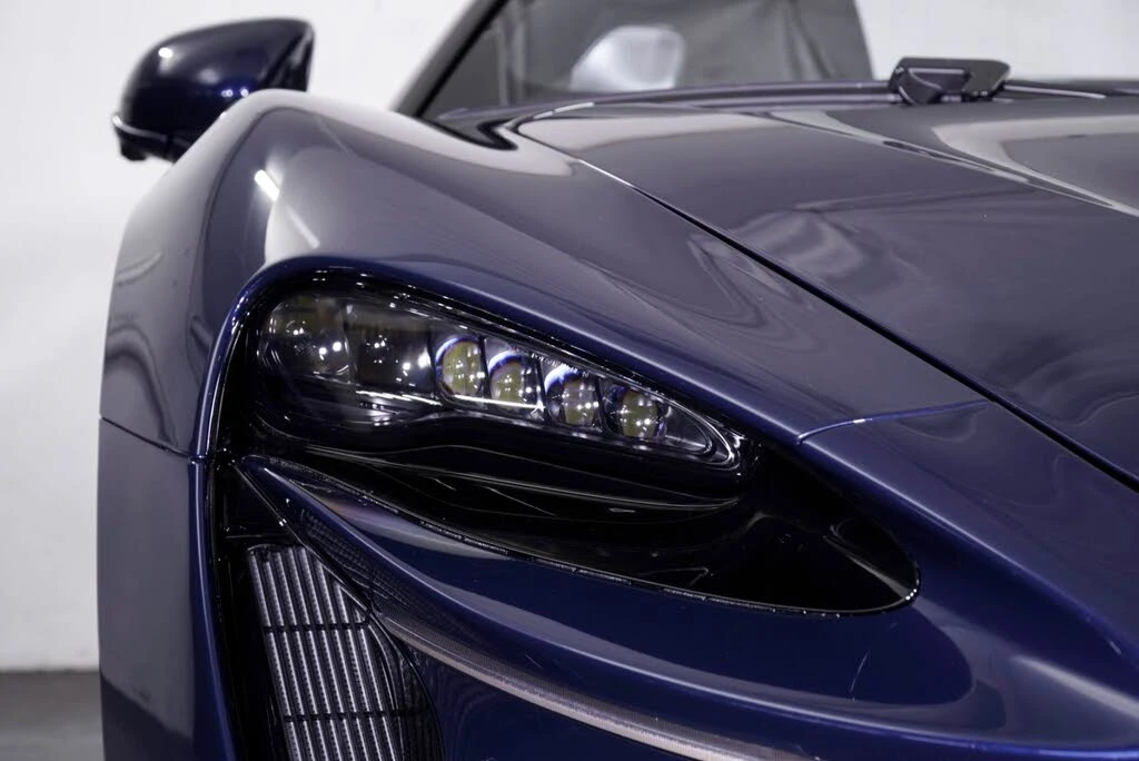 2026 McLaren Artura - Image 15 of 31