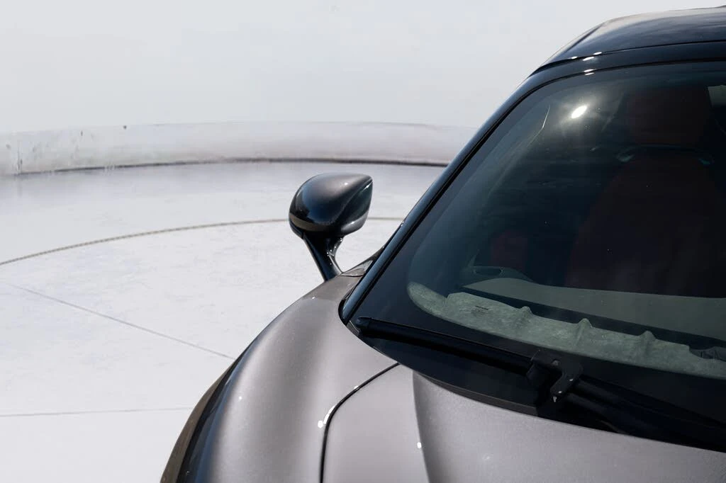 2026 McLaren Artura - Image 28 of 31