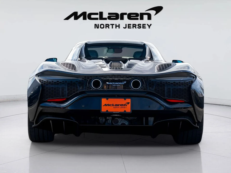 2026 McLaren Artura - Image 12 of 31