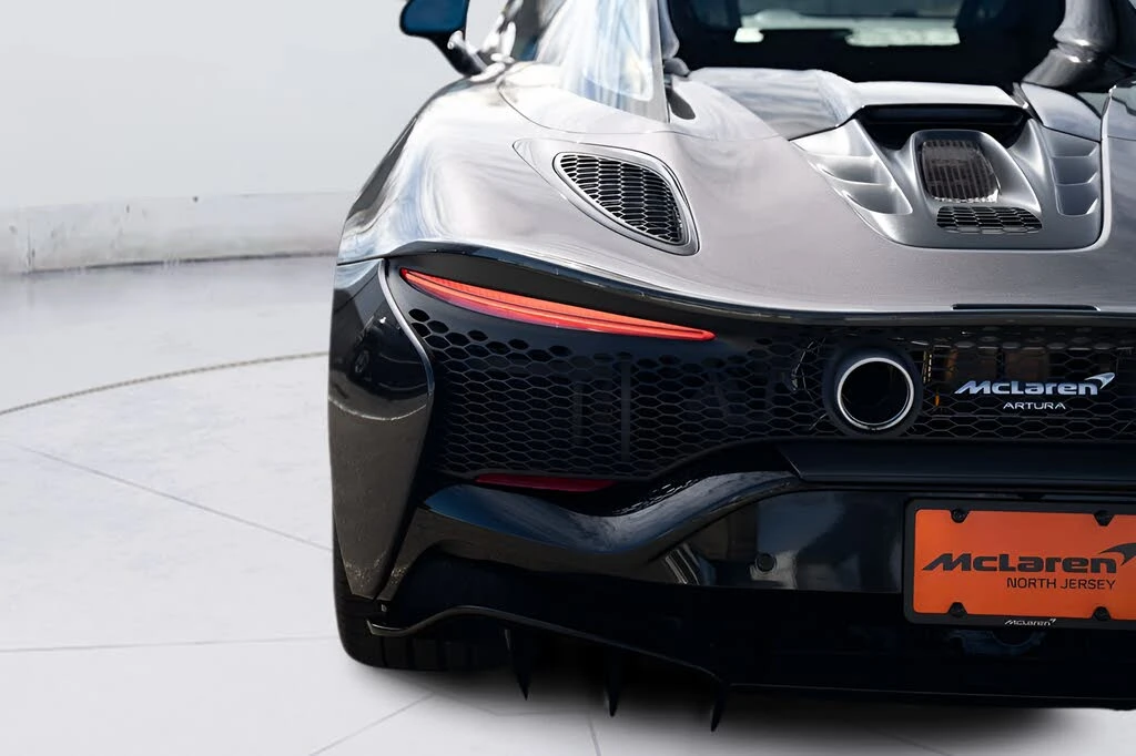 2026 McLaren Artura - Image 31 of 31