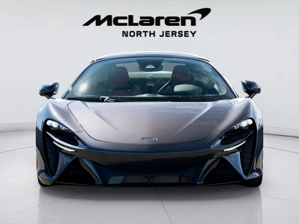 2026 McLaren Artura - Image 4 of 31